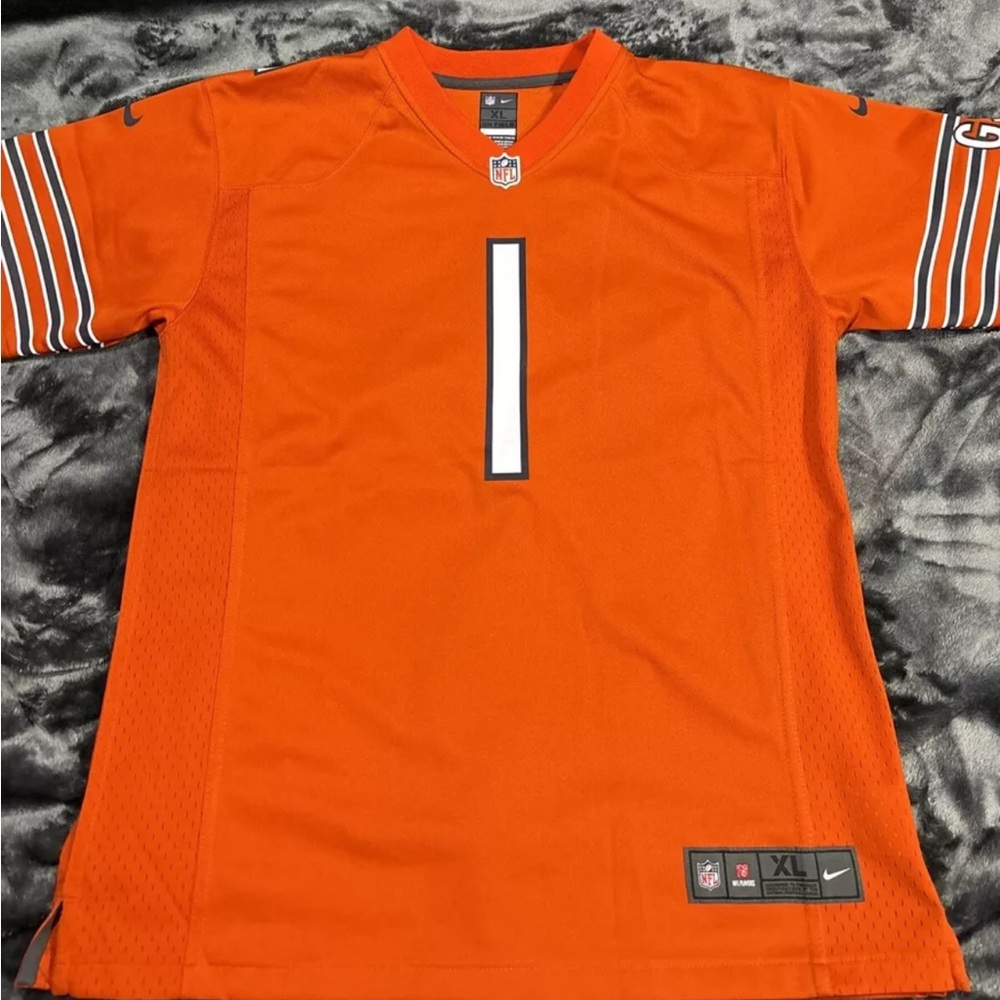 Nike Chicago Bears Justin Fields Jersey Youth Size XL